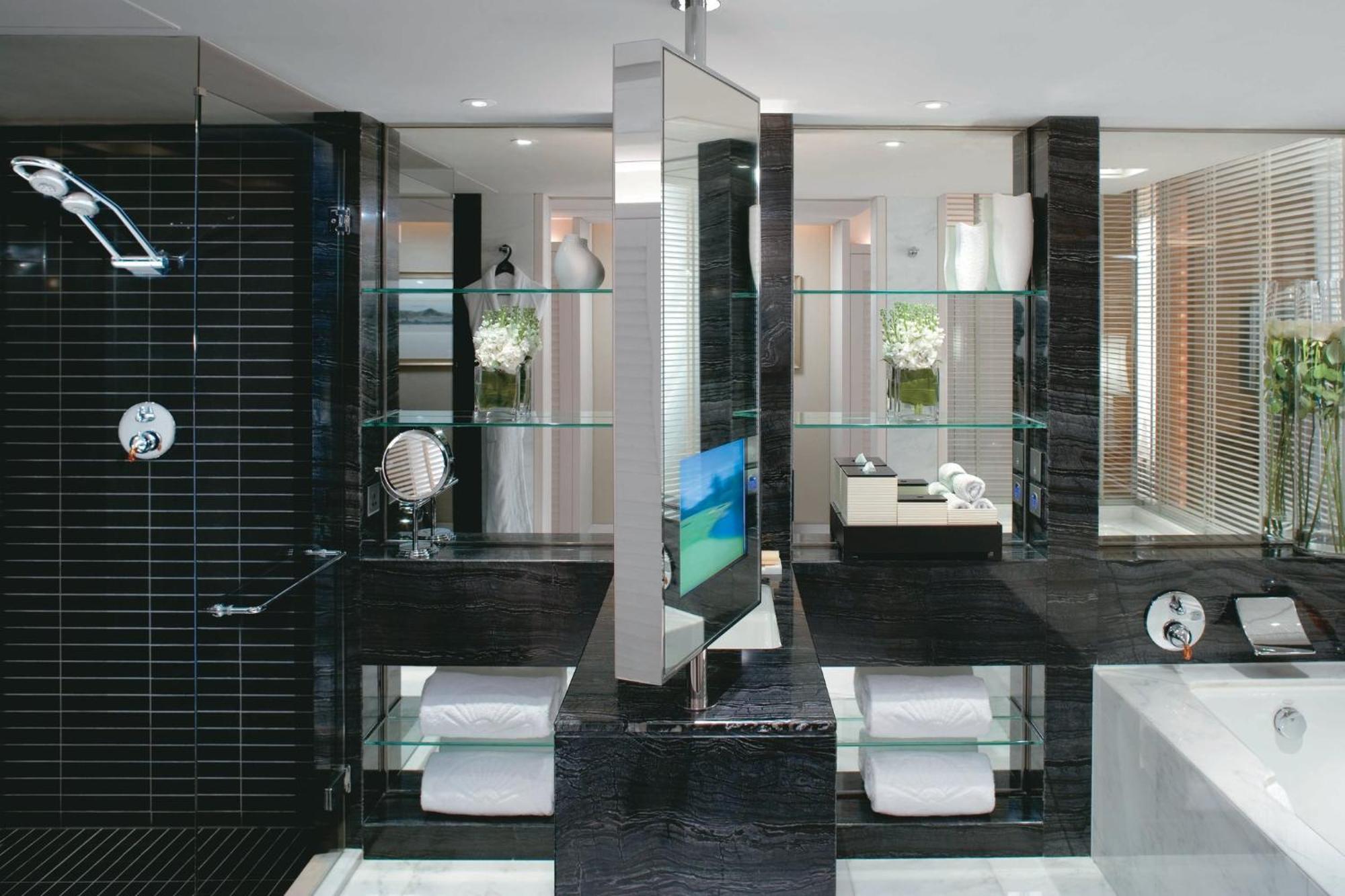 Mandarin Oriental,