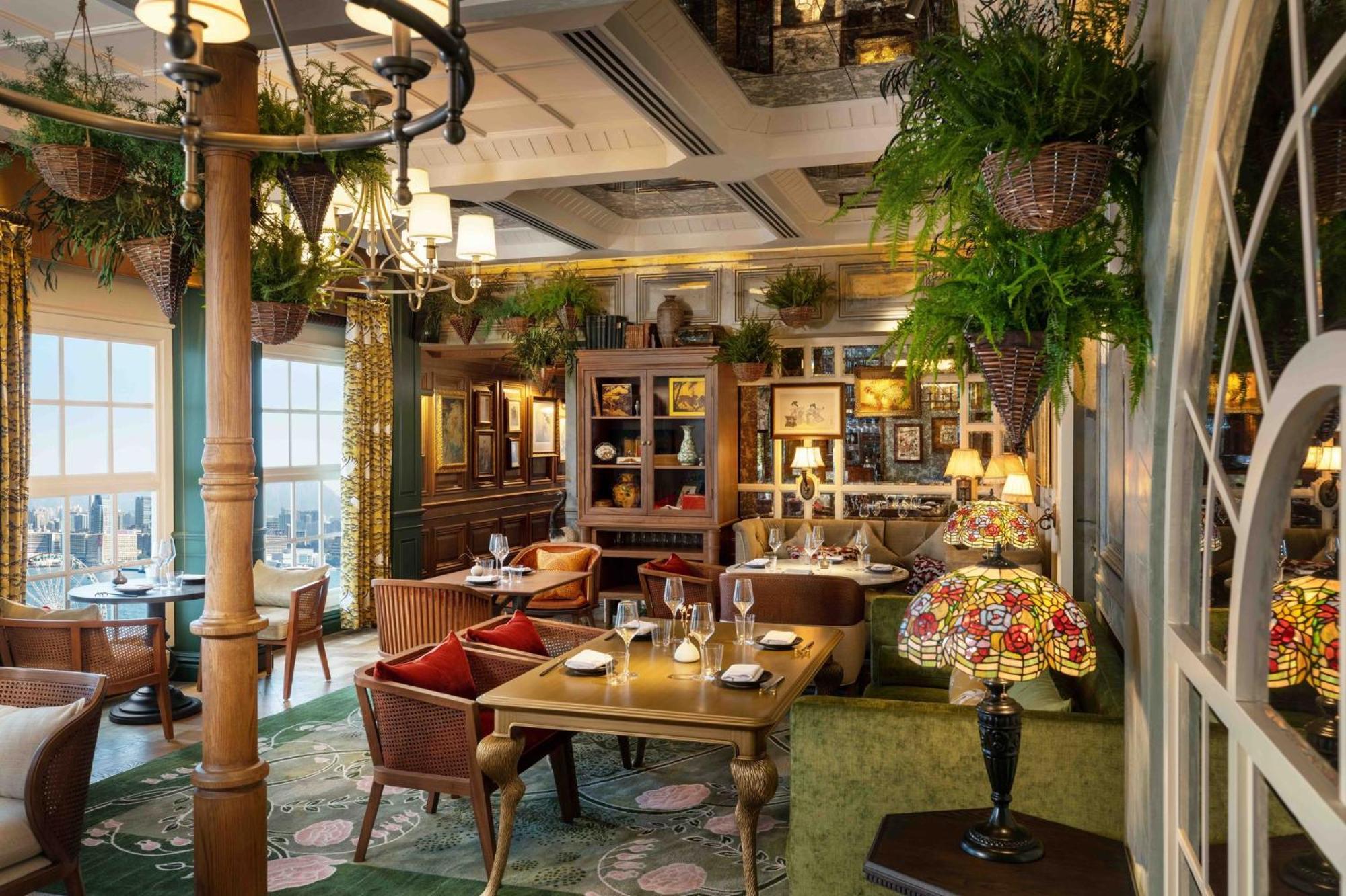Mandarin Oriental, Hotel
